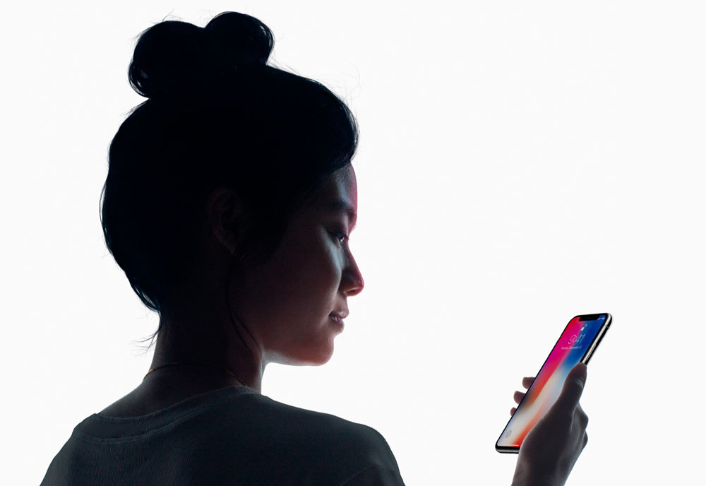 iPhone X    X      